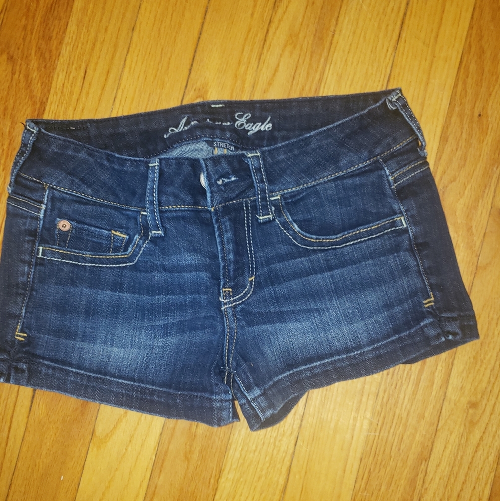 American eagle demin shorts